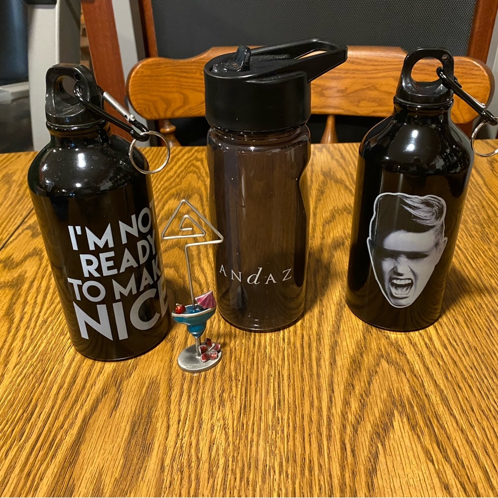 🆕 Collectible Reusable Bottles+backpacks&more